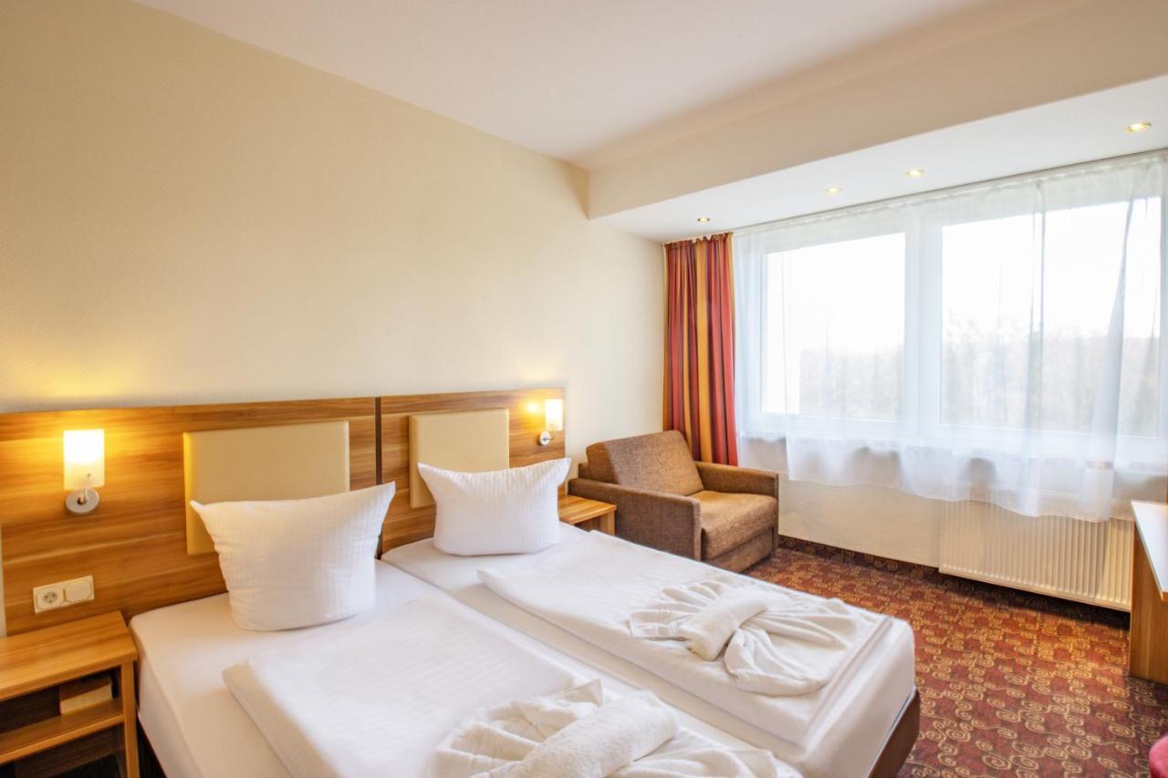 Ferien Hotel Rennsteigblick Фридрихрода Экстерьер фото