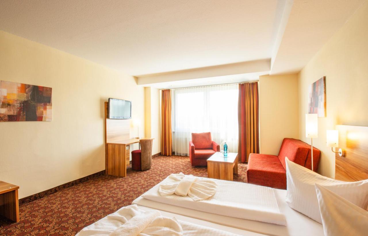 Ferien Hotel Rennsteigblick Фридрихрода Экстерьер фото