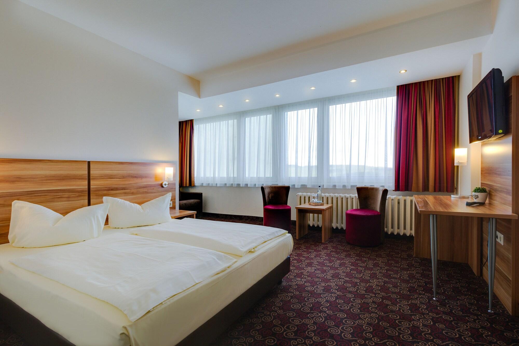Ferien Hotel Rennsteigblick Фридрихрода Экстерьер фото