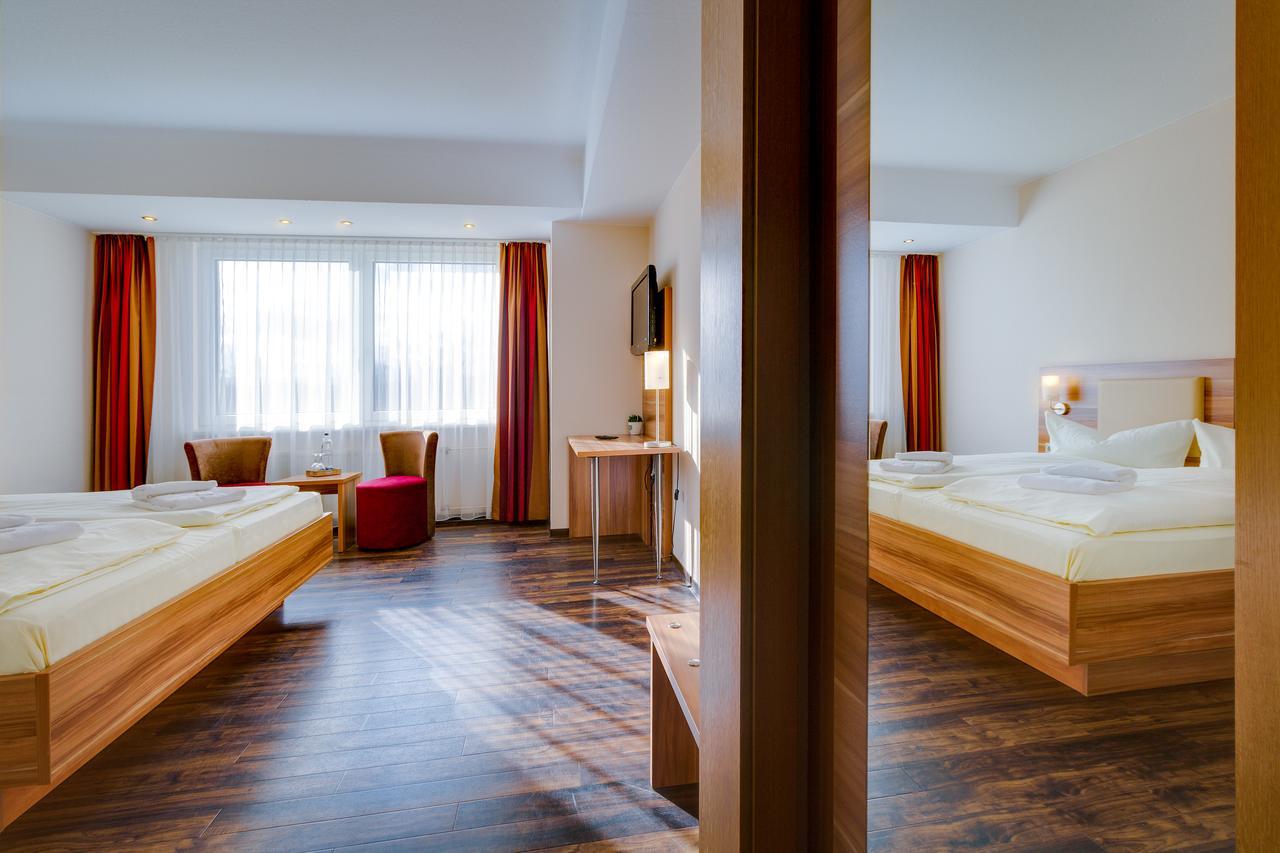 Ferien Hotel Rennsteigblick Фридрихрода Экстерьер фото